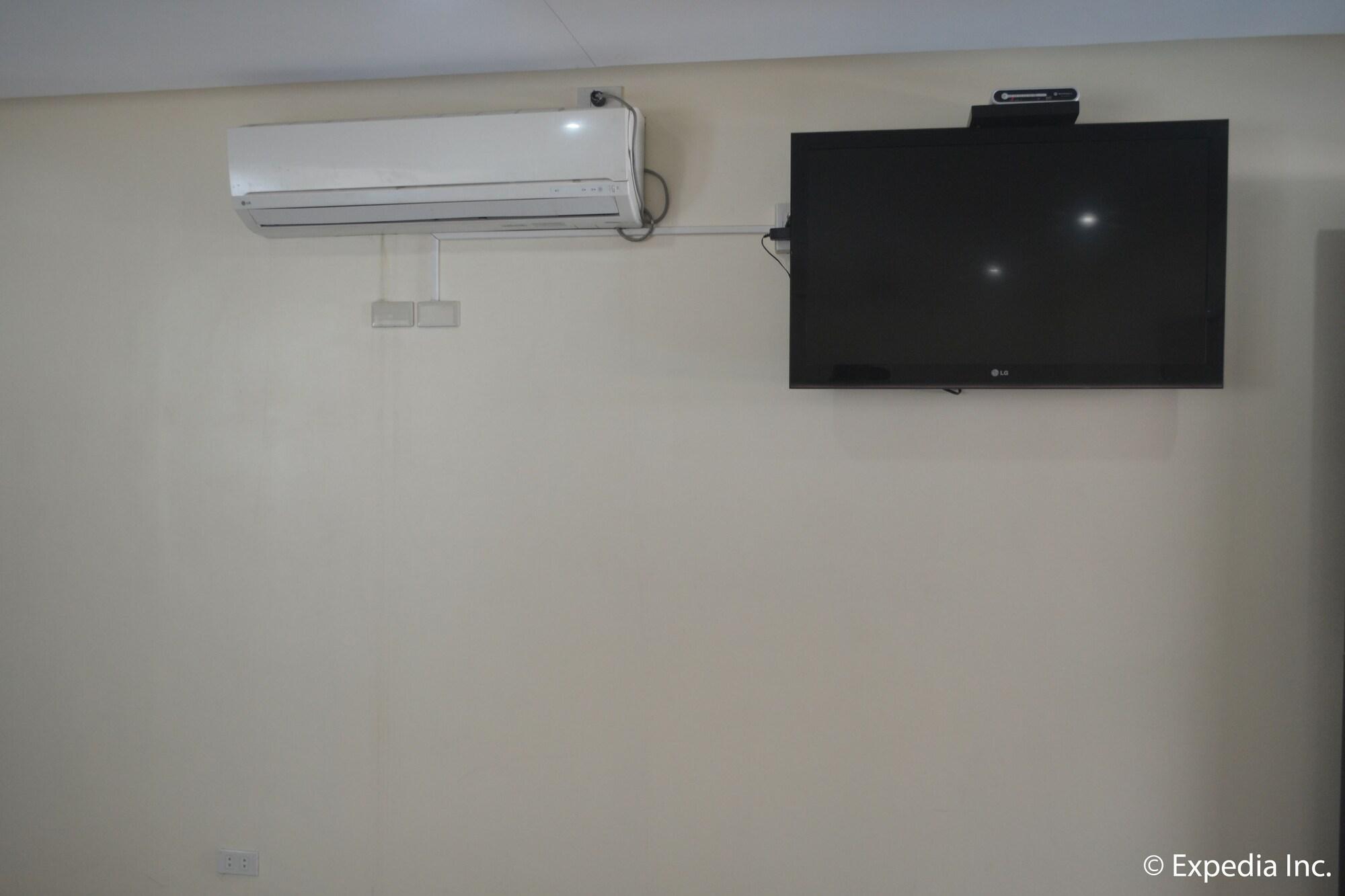 บูมเมอแรง โฮเต็ล Hotel อังเฮเลส ภายนอก รูปภาพ