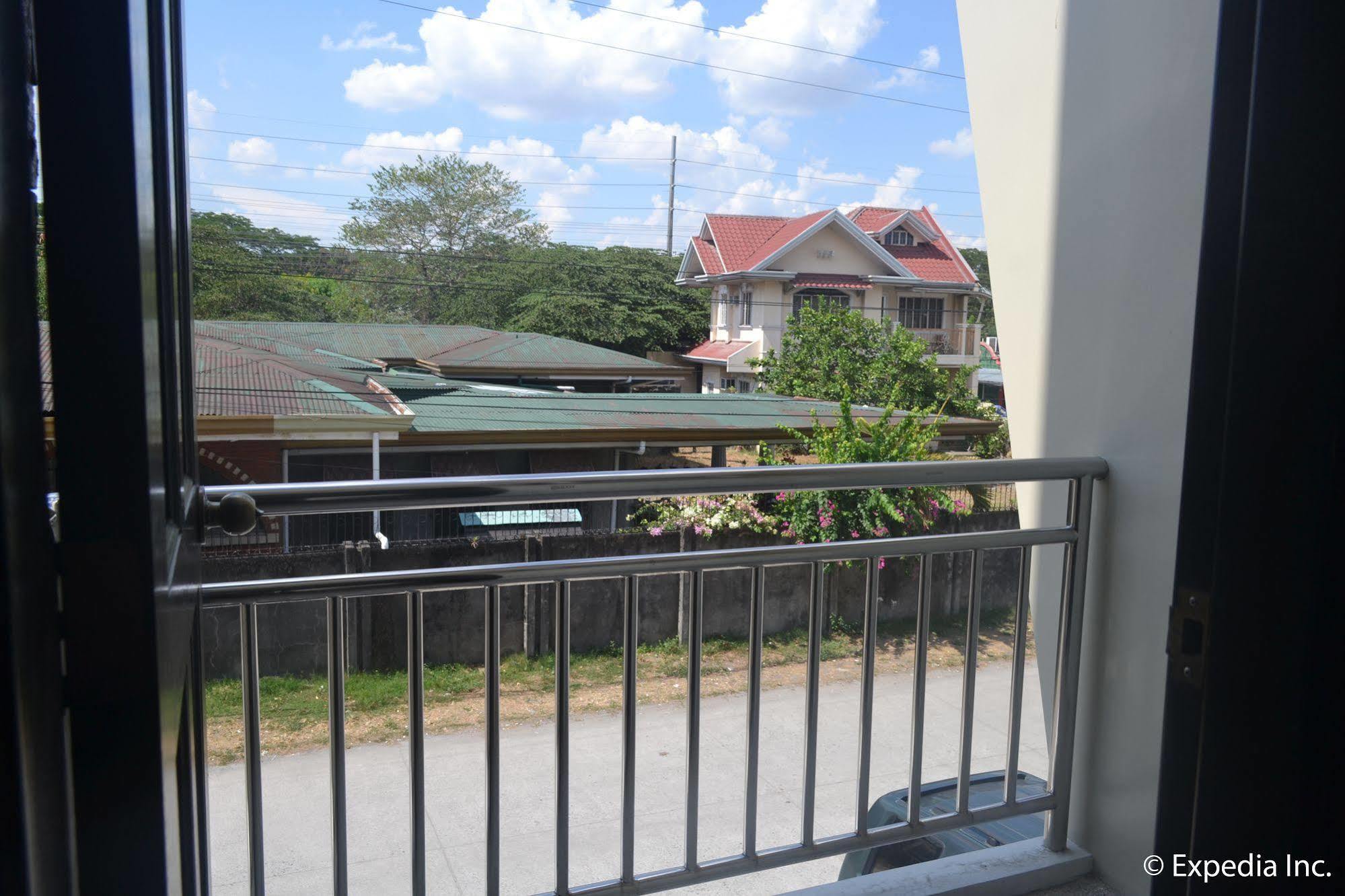 บูมเมอแรง โฮเต็ล Hotel อังเฮเลส ภายนอก รูปภาพ