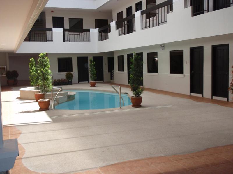 บูมเมอแรง โฮเต็ล Hotel อังเฮเลส ภายนอก รูปภาพ