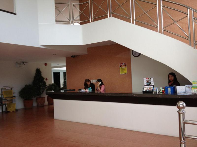 บูมเมอแรง โฮเต็ล Hotel อังเฮเลส ภายนอก รูปภาพ